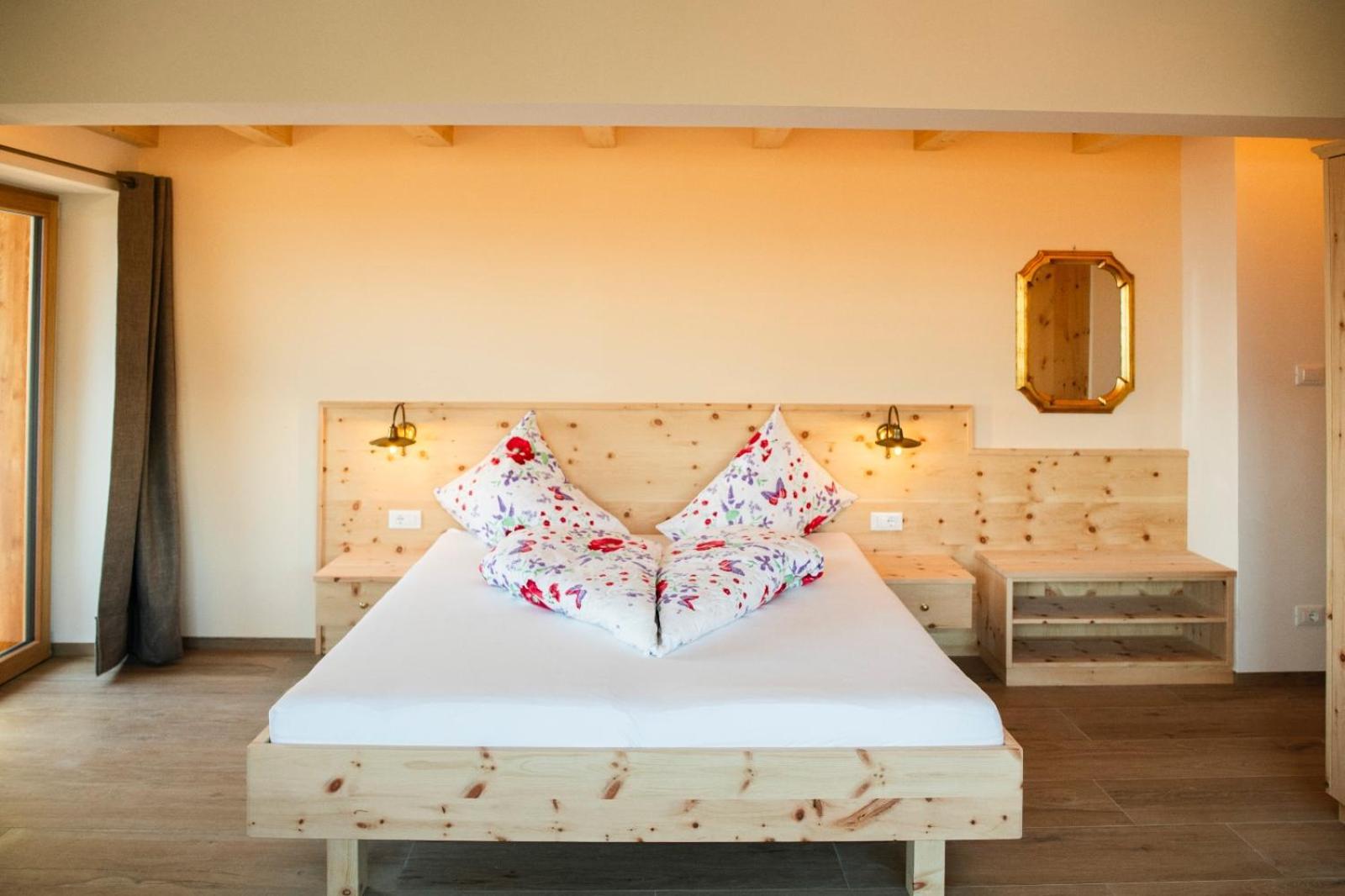 Bed and Breakfast Garni Stuebele Тироло Экстерьер фото