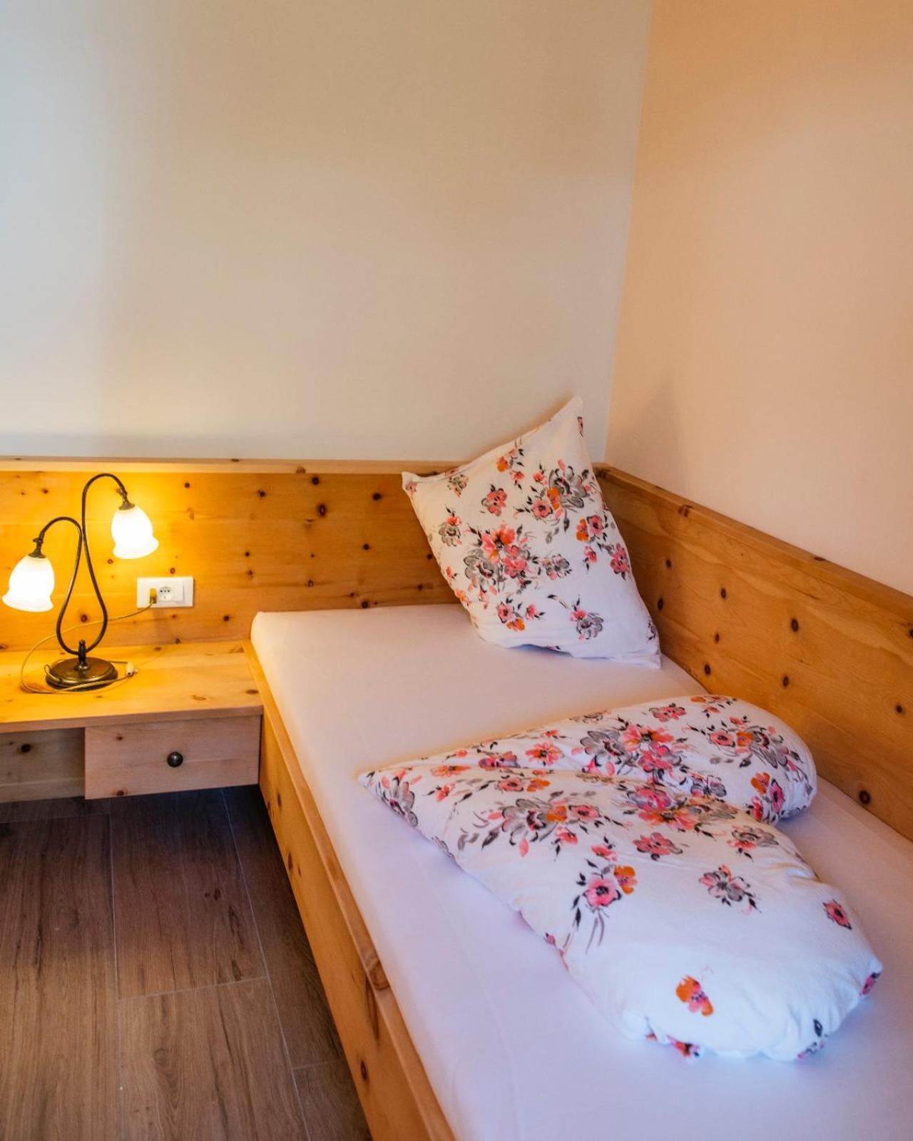 Bed and Breakfast Garni Stuebele Тироло Экстерьер фото